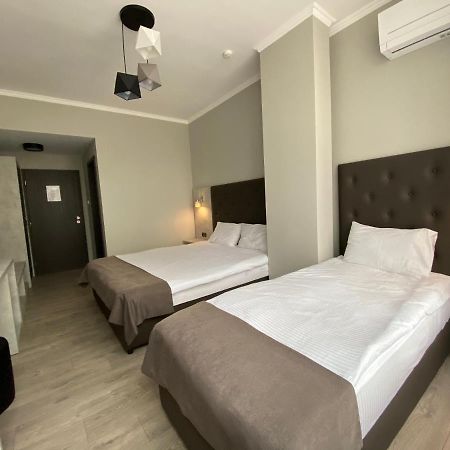 Comfort Guest Rooms 卡赞勒克 外观 照片