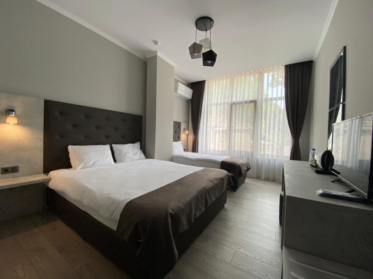 Comfort Guest Rooms 卡赞勒克 外观 照片