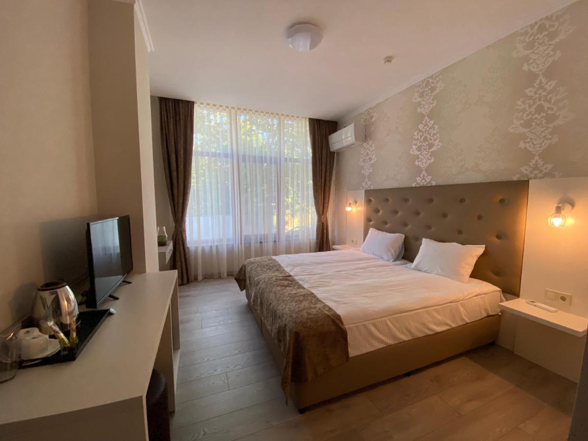 Comfort Guest Rooms 卡赞勒克 外观 照片