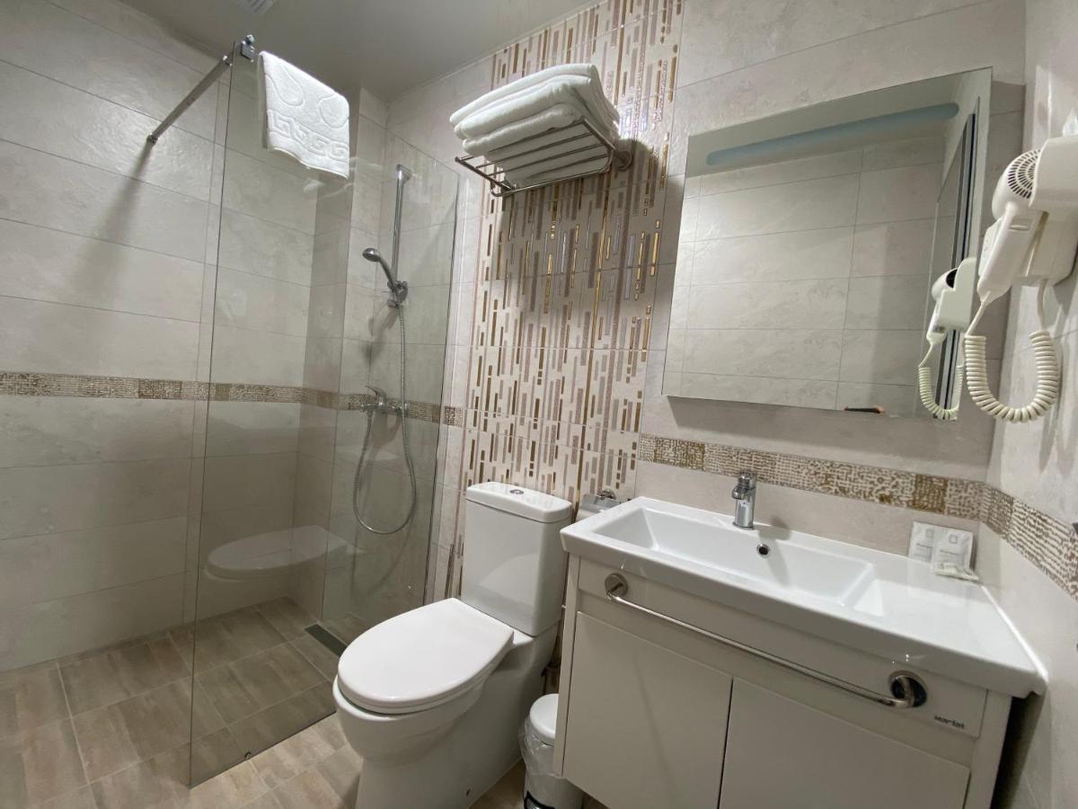 Comfort Guest Rooms 卡赞勒克 外观 照片
