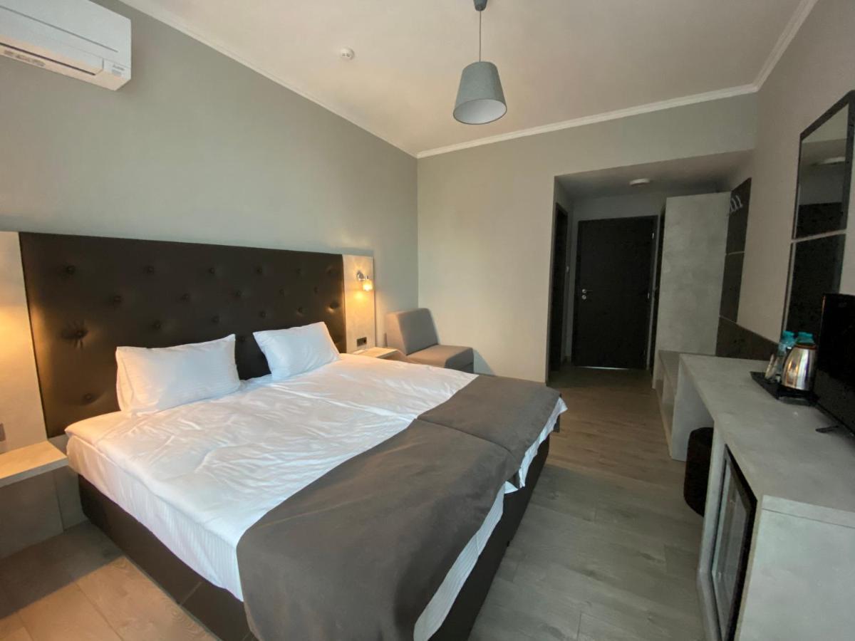 Comfort Guest Rooms 卡赞勒克 外观 照片
